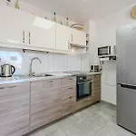 Club Louise Appartement *